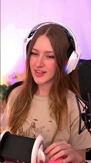 Touching your brain 🧠 #asmr