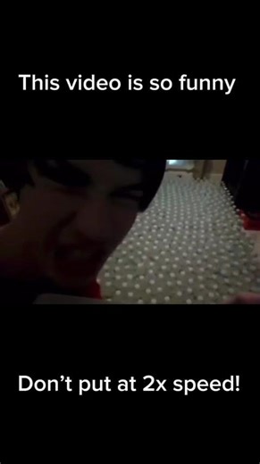 lol #whydoalltheturtlesgettoswiminplasticiwanttoswiminplastictoo