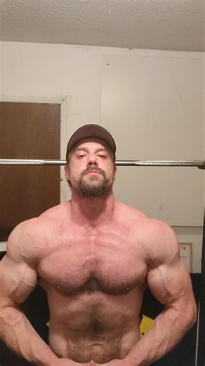 pump check chest flexing #bodybuilding #motivation #fitness #gym