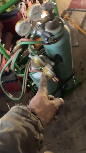 #fypシ those damn Chevy keys and torsion bars are no fun #chevy #gmc #duramax #xyzbca