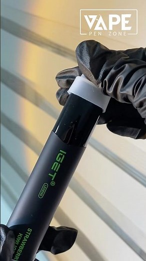IGET Legend Unboxing | Strawberry Kiwi Ice Disposable Vape #fypシ #unboxing #viral #vapelife
