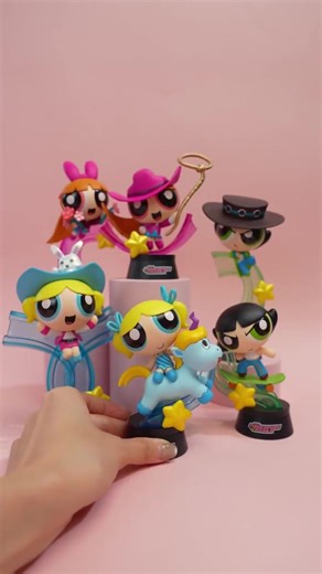 ¡Saca tu lado más poderoso con el blindbox de Las Chicas Superpoderosas! 😍 Es una sorpresa llena de acción, ternura y mucha nostalgia. ✨ Disponibles en tiendas y por miniso.pe. #minisoperu #chicassuperpoderosas #nosabíaquelonecesitaba #blindbox