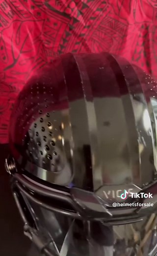 Vicis Adult XL Zero2 Elite Football Helmet with Titanium Facemask. Selling a Vicis Zero 2 Elite Adult XL football helmet, the most advanced helmet in football and 1 ranked by the NFL & NFLPA $250 #FootballHelmet #viral #RiddellHelmetsforyou #tiktokusa🇺🇲 #Footballitems