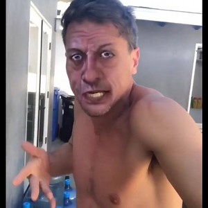 Y’all asked for it. Tweaker Rodrigo is back! I don’t decide when he comes out to play it just happens. | Simon Rex