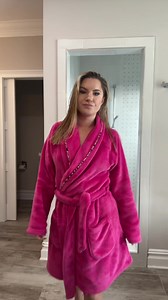 Had to bring back the favorite bikini. #transition #bikini #cheetah #blonde #fit #bikinicollection | Sparkling Sprite