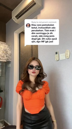 Fashion Tips: Styling Orange Puffed Sleeves with Skirts