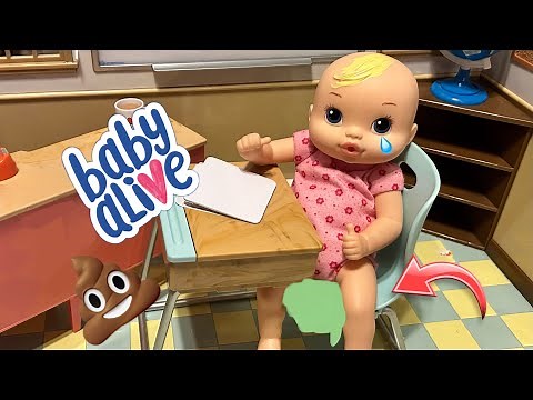 BABY ALIVE newborn girls have a BIG accident at School! 😱