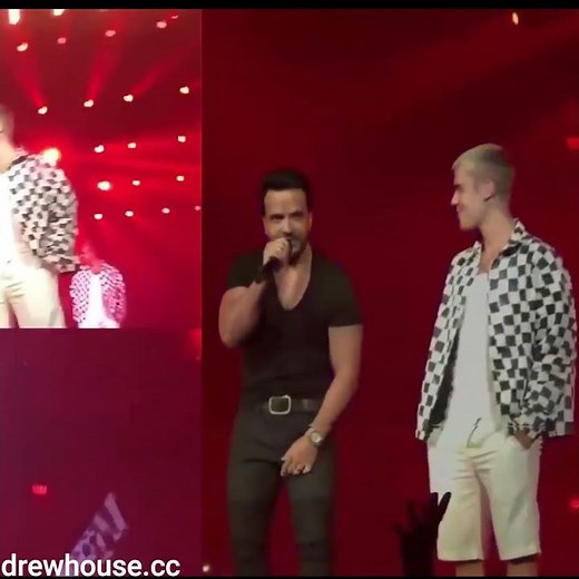 Justin Bieber - Despacito ft. Luis Fonsi (Live Performance)