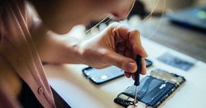 Smartphone cassé : comment réparer son téléphone portable sans se ruiner ?