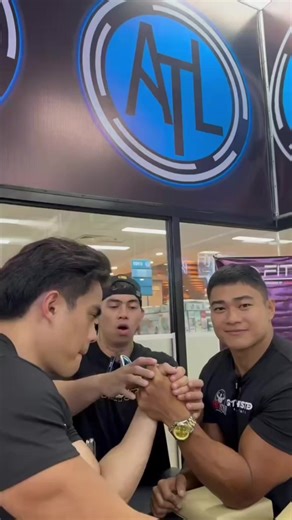 Kiffyman (@jherorichllanto)’s video of Security Guard