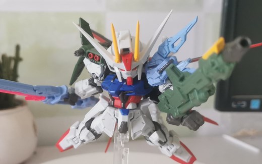 三位一体万代nx全装备完美强袭高达