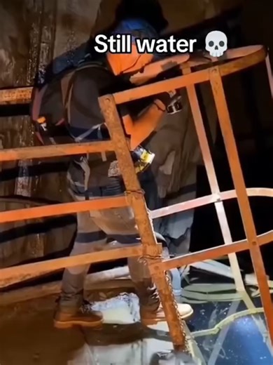 #creatorsearchinsights #unfrezzmyaccount #northsea #virał #scarywaves🌊 #fypviralシ