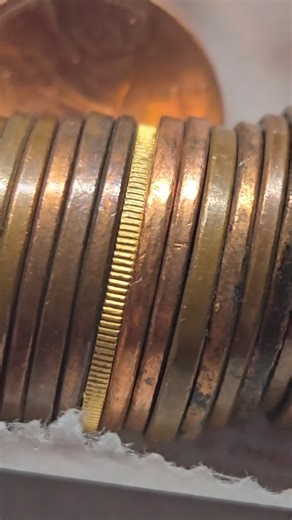 263K views · 3.7K reactions | GOLD COIN FOUND COINI ROLL HUNTING!!! #coins #coincollecting #valuablecoins #coinsworthmoney ##gold #GoldCoins | Diggin Dave | Facebook