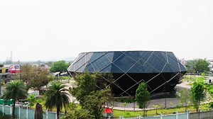 Malabar Gold & Diamonds is delighted to announce the grand opening of our new showroom in Angul. We are proud to bring our legacy of trust, quality, and craftsmanship to the residents of Angul and the surrounding areas. Visit our new showroom in Angul- 📍Mahabir Tower, Gandhi Marg P.O, Angul 📞 8456810916 🕑 10:30 AM to 8:30 PM Experience, a diverse collection of meticulously crafted jewellery. Exceptional customer service from our knowledgeable staff. The assurance of quality and transparency t