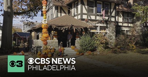 Pumpkin totem pole tradition continues at Overbrook Farms in Philadelphia