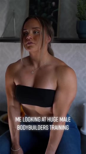 #biceps #femalebodybuilding #femalebodybuilder #muscles #musclegirllove #fitness #bodybuilder #foryou