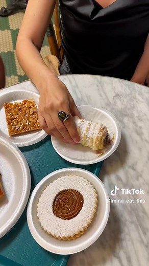 Best Restaurants in Versailles Miami | Authentic Cuban Food Experience