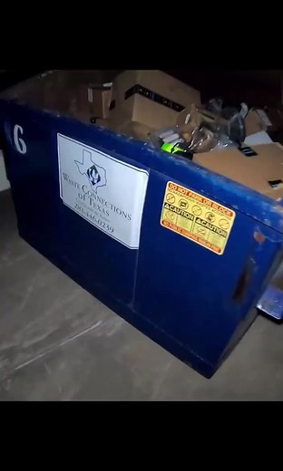 90K views · 1.2K reactions | Found a bunch of robots #dumpsterdiving #dumpsterdivingfinds #remotecontrol #electronics #urbantreasurehunting #fyp #robot | The Scavenger Video | Facebook