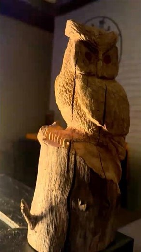 Pedicure on the talons and fluffing the feathers! WIP! Detailing the owl. #chainsawart #wood #owl