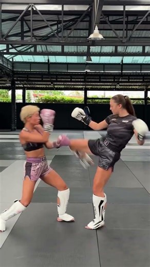 4 Ways to Counter a Kick… Which one is your favourite? 🙌 Our girls wearing all So can you!