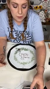27K views · 495 reactions | CraftyCrew Friends! I have a replay for you! Here’s the full blog feature https://www.themakersmap.com/dollartreepizzapanchristmasdiy/ This one has been a huge hit! I thought you would love to see this one again! REPLAY of the DIY pizza pan calender sign!!! if you loved this be sure to sprinkle!!!! #diychristmas #christmascrafts #dollartreediy | Amber Strong DIY | Facebook