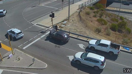 CLEARED Traffic flowing BREAKDOWN – KWINANA FREEWAY SOUTHBOUND EXIT TO ARMADALE ROAD, JANDAKOT Vehicle in the right turning lane Traffic flowing, merge safely Follow us on X @Perth_Traffic and Instagram @perthtraffic #perthtraffic | Main Roads Western Australia