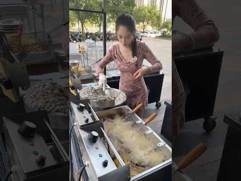 🔴 LIVE: Elegant Chinese Floating Rice Cake in Action | POV Street Food in China