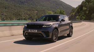 The Range Rover Velar SVAutobiography Dynamic Edition – optimised by Special Vehicle Operations to create the perfect balance of exhilarating performance and sporting luxury. Explore the vehicle now: http://bit.ly/2x3lKC5 | Range Rover