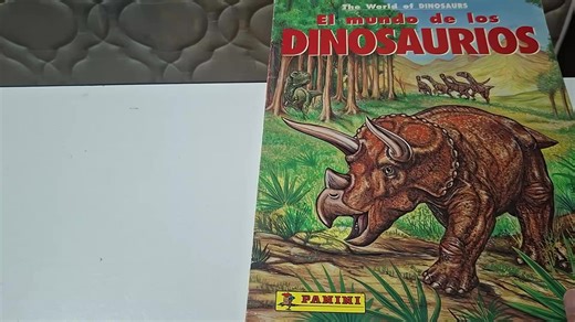 Album El Mundo de los Dinosaurios 1997 editorial Panini