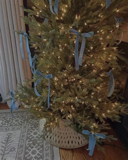 Learning from anywhere just got even easier ✨ Today we’re giving away an Apple iPad 11-inch, ideal for accessing your course materials on the go, taking notes, revising during lunch breaks, or watching lessons from the comfort of your sofa. A boost to your study routine wherever you are 💫 Make sure notifications are on… our BIGGEST prize yet drops tomorrow🔔 To enter: ✨ Follow @ics_learn ✨ Like this post ✨ Share to your story ✨ Tag a friend for a bonus entry ⏰ Winner announced tomorrow 📦 UK on