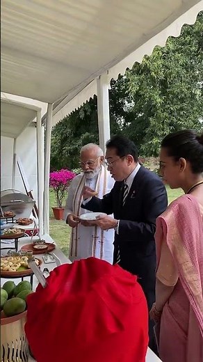 When PM Modi & Japan PM Fumio Kishida had #Golgappa