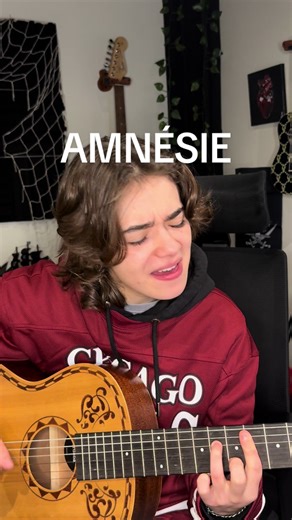 Il faut qu’on parle de ce remix🙂‍↕️ @La Nation Y’a quelques années j’ai posté un couplet sur ce morceau, ce que je savais pas c’est que ce concept allait changer ma vie sur les réseaux✨ Il est vrai que le sujet de ce morceau est poignant, et les vrais auditeurs de Damso savent de quoi je parle. Si j’ai osé écrire un couplet sur ce morceau ce n’était que pour un seul but : rappeler que la rancœur et l’orgueil est un fléau, que l’ouverture musicale est importante et surtout que le suicide est un 