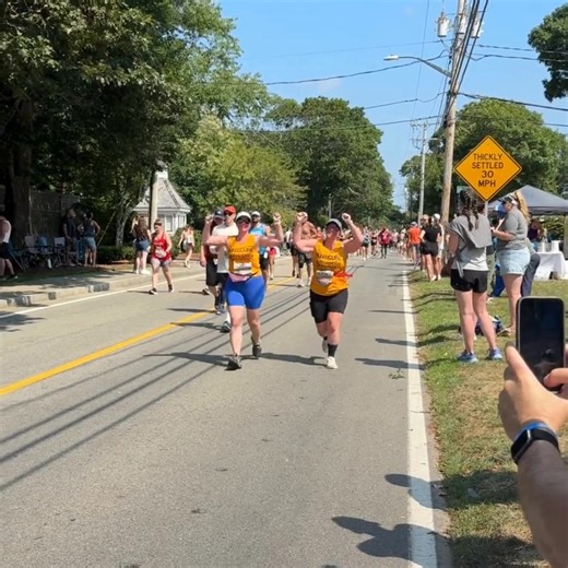 Enjoy these Progeria Research Foundation Team runner clips from Falmouth Road Race yesterday! You are all amazing! You can still support our team: https://bit.ly/PRF_2025_FRR #NumbersForNonprofits #findthecure #Progeria | Progeria Research Foundation