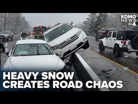 Heavy snow causes closures at Snoqualmie Pass, SR 410, SR 18