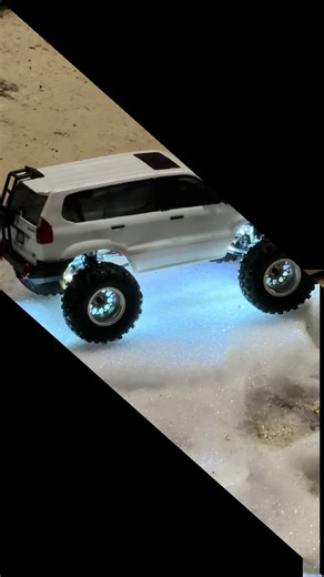 Got the injora mbl32 running smooth #scx24 #injora #brushless #crawler