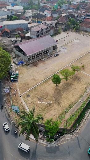 Terminal cileunyi tlah lama pensiun dan ada wacara peng aktifan kembali , kini muncul bangunan baru ditengah , mungkinkan bangunan penting ? #bandung #terminal #cileunyi #fyp #4u