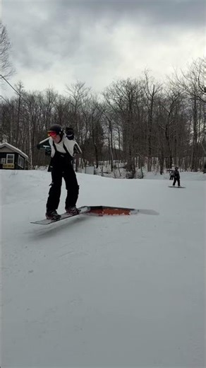 Grooving #snowboarding #park #theboys