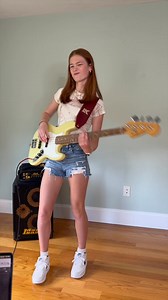 Ramble On by Led Zeppelin 🎸🐅❤️ This is one of my favorite Zeppelin songs to play. I love the different sections and how the song changes from really chill to epic rocking! I’ve gotten better at the fast 16th notes in the chorus! 🙌💪🤩 I’m playing my @fender Player II Jazz Bass, Honey🍯 🐝🎸💛 - - - - - - - - #ledzeppelin #johnpauljones #fenderjazzbass #basslove #basslife #instabass #instaofbass #bassgram #bassguitarnation #basspractice #basslines #notreble #funkbass #bassistsofinstagram #baix