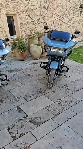 7.4K views · 36 reactions | Another one on the review list, and this time it’s #HarleyDavidson’s NEW Glide and Street Glide with Simon Hargreaves on duty ⤵️ | Bennetts | Facebook