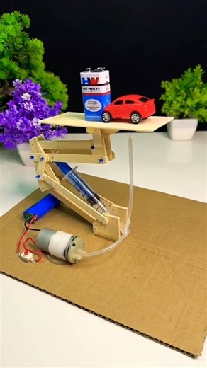 DC Motor Mechanical Lifting Machine 🚗⬆️ | Toy Car Lift Experiment | Viral Engineering Shorts #tech