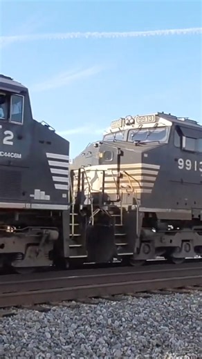 Two DPU’s on Norfolk Southern Southbound Intermodal Double Stack Train from Front Royal, Virginia