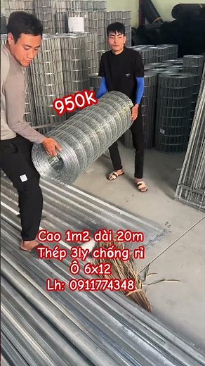Steel mesh roll for fencing. Anti-rust galvanized wire