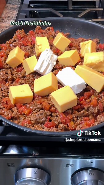 Rotel enchiladas for an easy and delicious weeknight dinner😍. Like and follow for more quick and delicious recipes🥰. #rotelburrito #rotelrecipes #quickandeasymealideas #budgetfriendlymealideas #mmmmmmgood #mealsforthewholefamily #mexicanfoodislife #creamcheeserecipeideas #velveetacheese