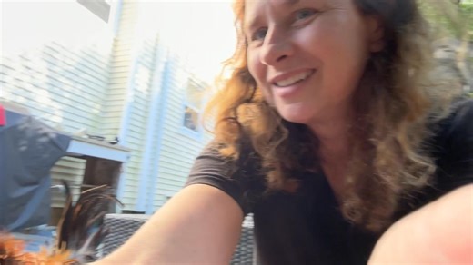 Today was a weird day. I finally started doing what I’ve been planning for awhile and selling off my bird cages, play gyms, and other “medium bird” stuff. To be honest I didn’t want another parrot after Jack, and I still hope to find a really good permanent home for Jimichek, since I really think she needs someone who can spend more one on one time with her, and she hates my parakeets (not to mention my work schedule). Today I sold Peachy’s cage, which made me a little gloomy. After the people l