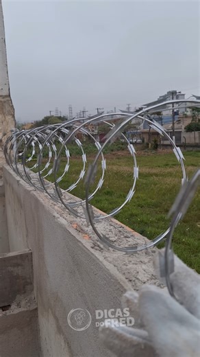 Como instalar concertina?! #obra #ConstruçãoCivil #pedreiro #construção #concertina | Dicas do Fred