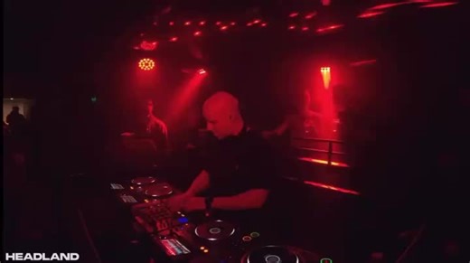 Dubstep legend Headland! Big tune. Comments say it’s a dub by epoch - allow it 👀 #dubstep #realdubstep #electronicmusic #edm #dj