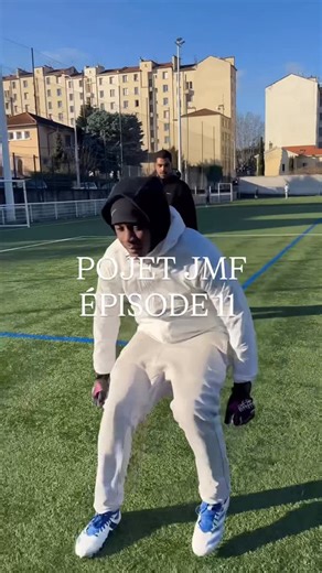 Jo Jo on Instagram: "Entraînement Football américain Footwork"