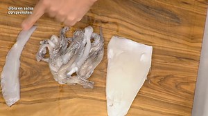 Os dejamos los consejos y trucos que nos da Enrique Sánchez para limpiar y arreglar una JIBIA o CHOCO para posterior elaboración. Extracto del programa Cómetelo del 20 de Marzo. #españa #sevilla #andalucia #recetas #recetasfaciles #jibia #chocos | Malaspulgas Café Tapas