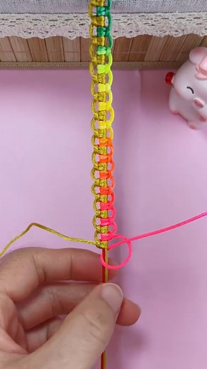 How to tie a simple red bracelet #diy #bracelet #crafts | Diy Bracelet