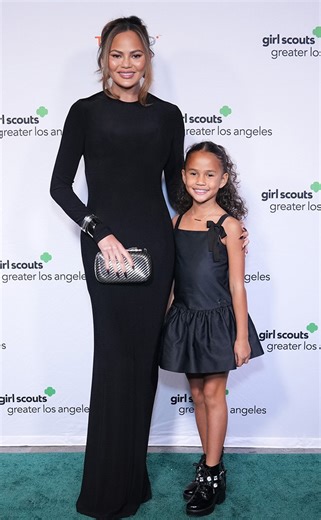 Chrissy Teigen's daughter Luna is her twin in new photos